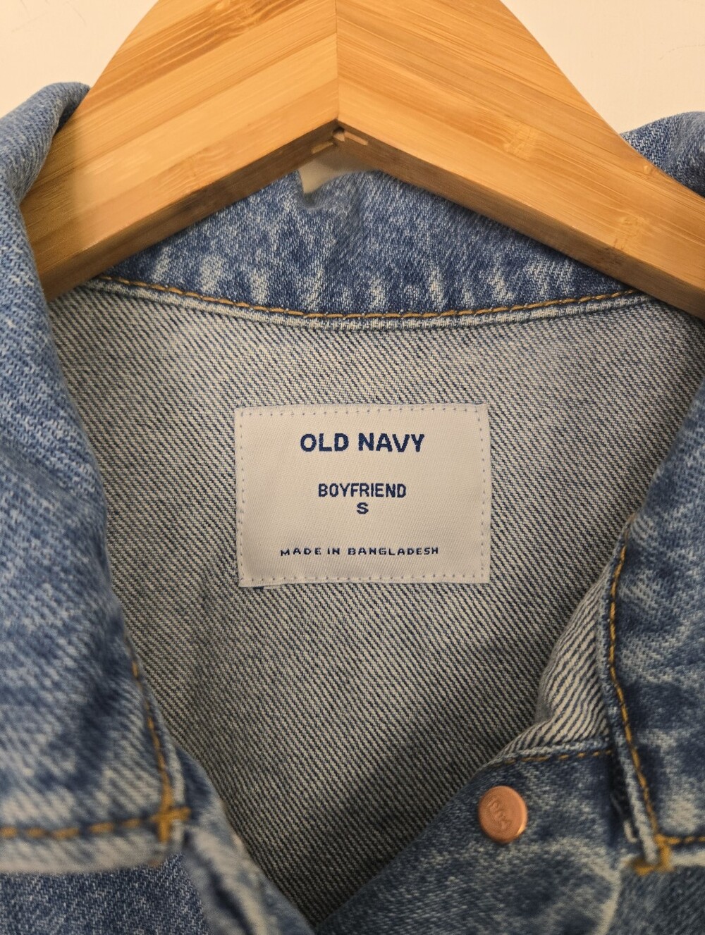 💙 Old Navy Boyfriend Cropped Denim Jacket | Size Small - Picture 4 of 4
